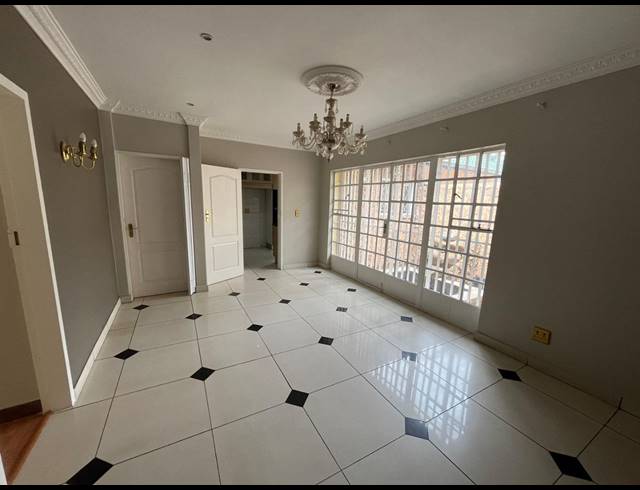 4 bed property to rent in GLENVISTA